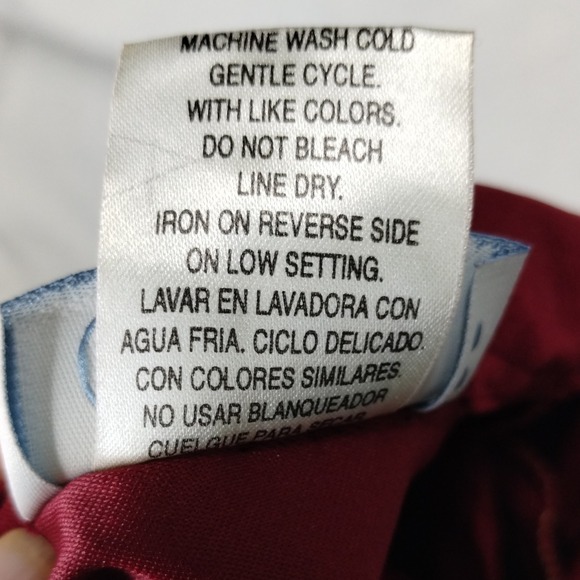 Baby and Me Burgundy Button Down Shirt Blouse Women's XL NWT with double pockets - Picture 11 of 12